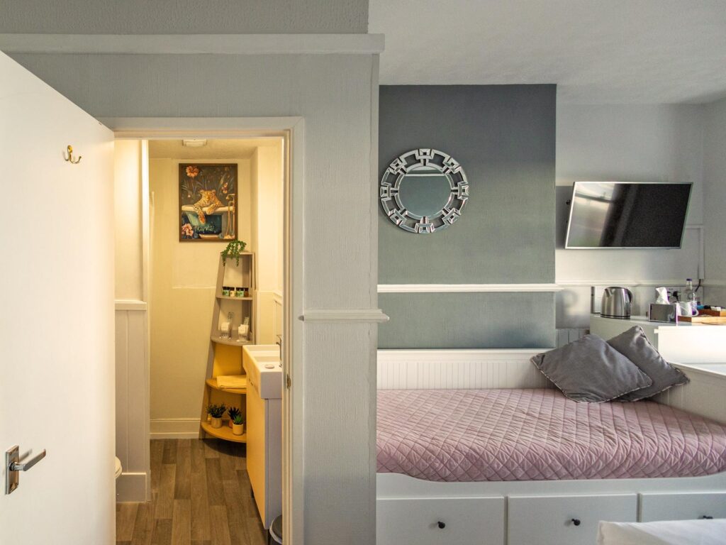 The Gresham Hotel, Weymouth – Room 11